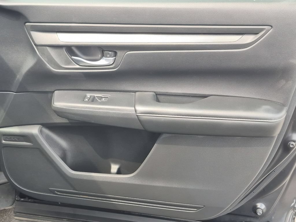 Used 2025 Honda CR-V LX image 33