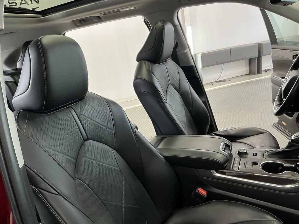 Used 2022 Toyota Highlander Platinum image 28