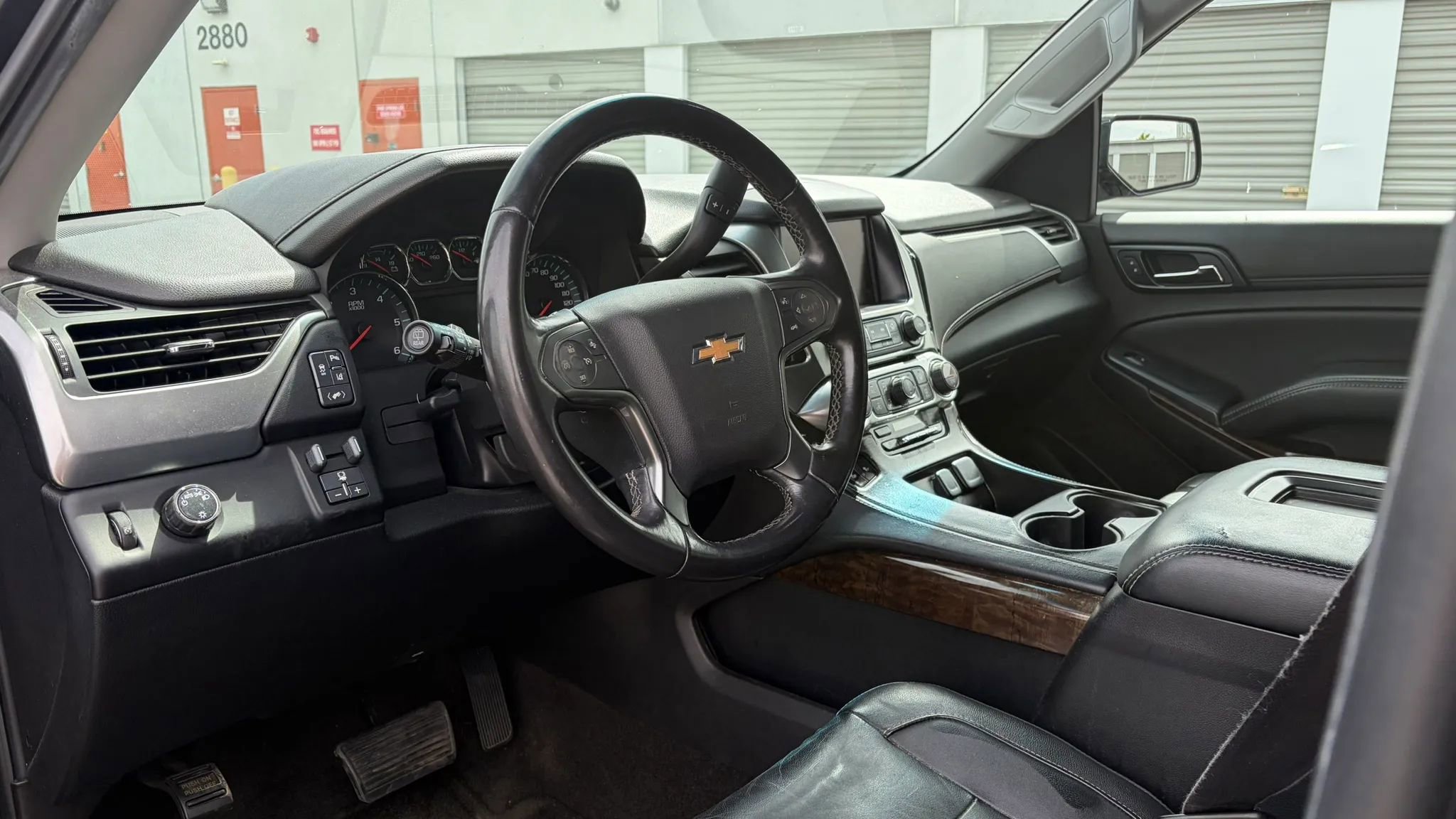 Used 2015 Chevrolet Suburban LT w/ Max Trailering Package RWD image 10