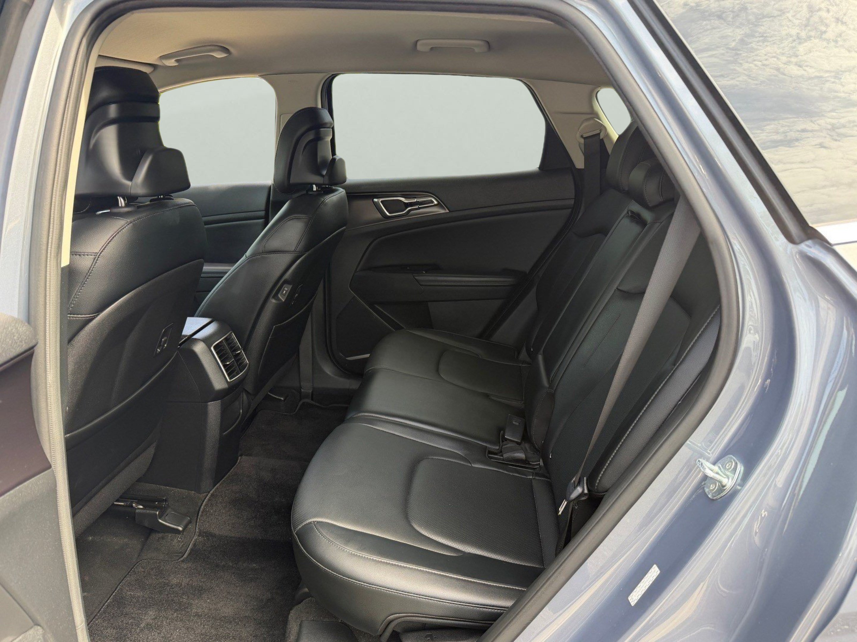 Certified 2023 Kia Sportage EX FWD image 12