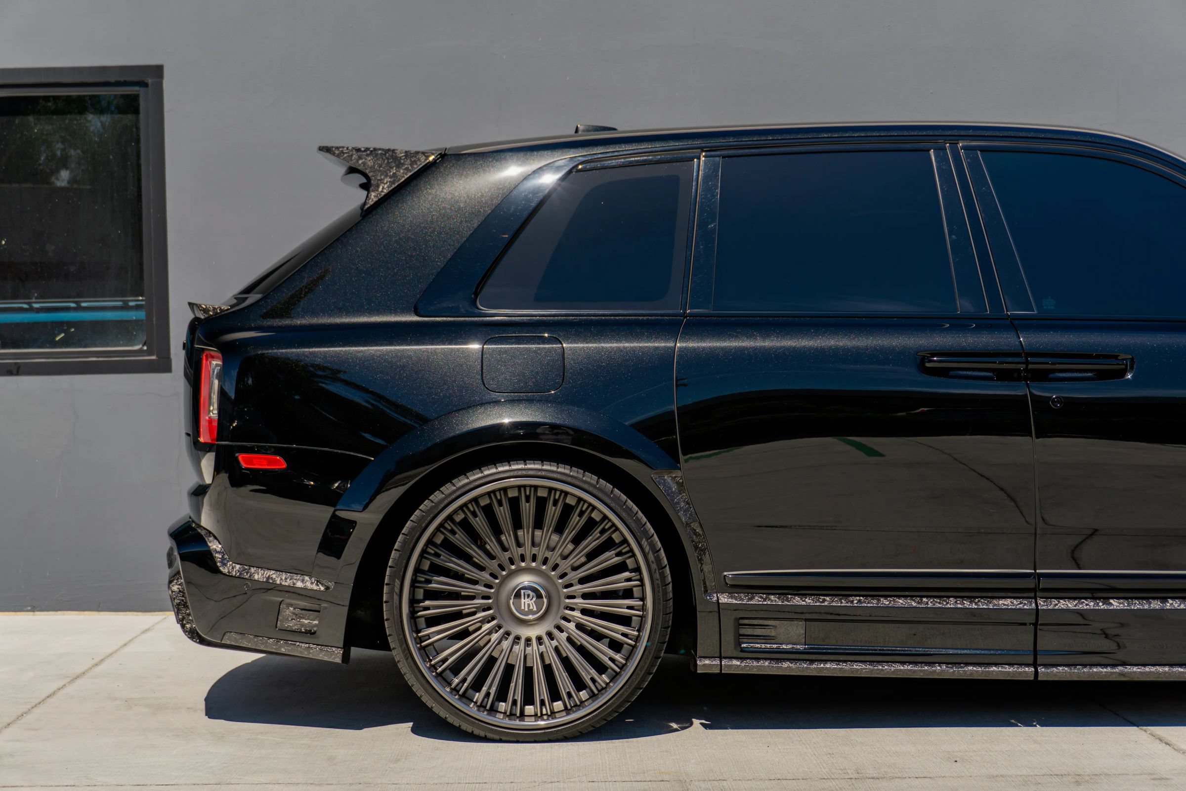 Used 2019 Rolls-Royce Cullinan AWD/4WD image 37