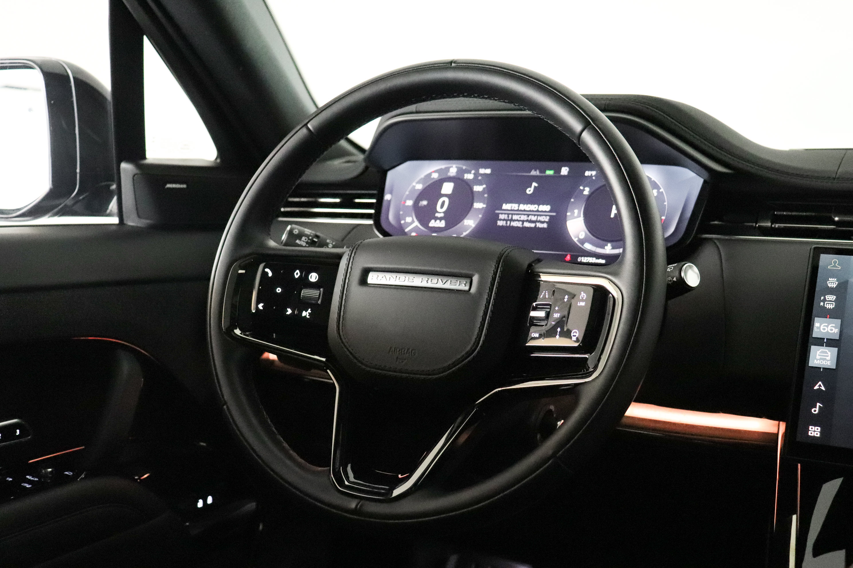 Used 2024 Land Rover Range Rover Sport Dynamic SE AWD/4WD image 29