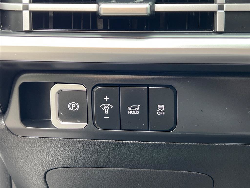 Used 2026 Hyundai Santa Fe SEL AWD/4WD image 16
