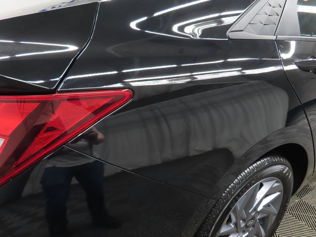 Used 2024 Hyundai Elantra SEL FWD image 32