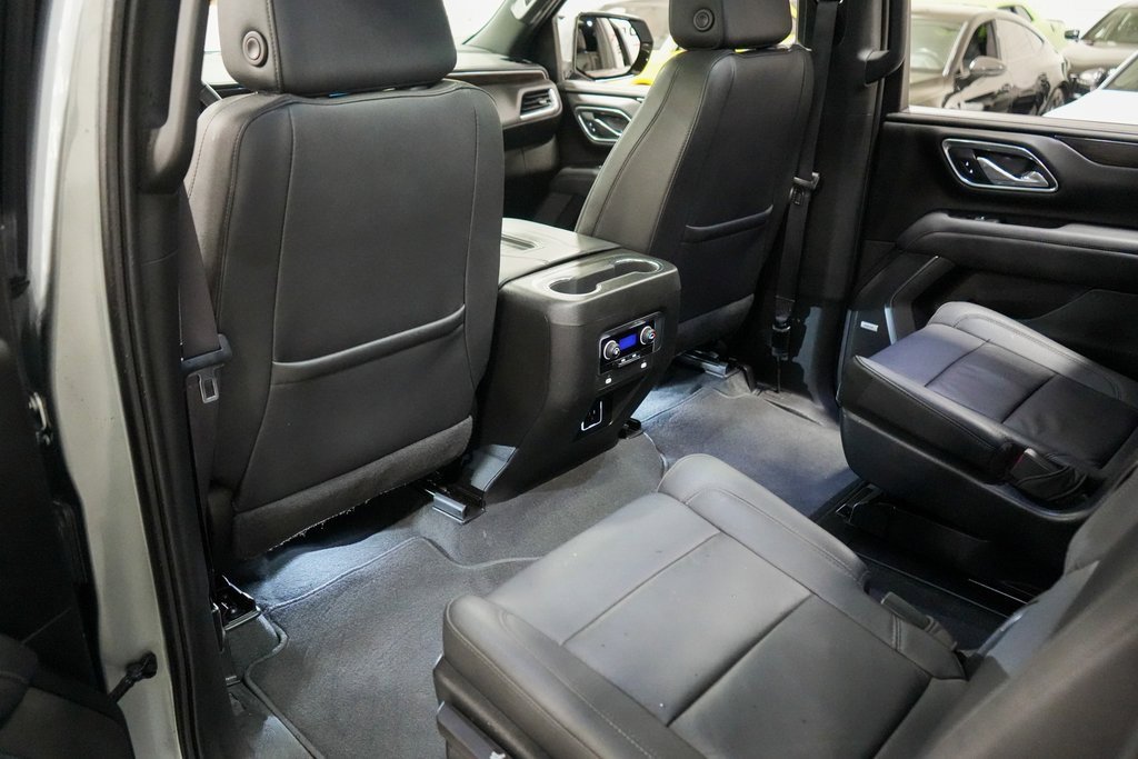 Used 2023 Chevrolet Suburban Z71 image 17