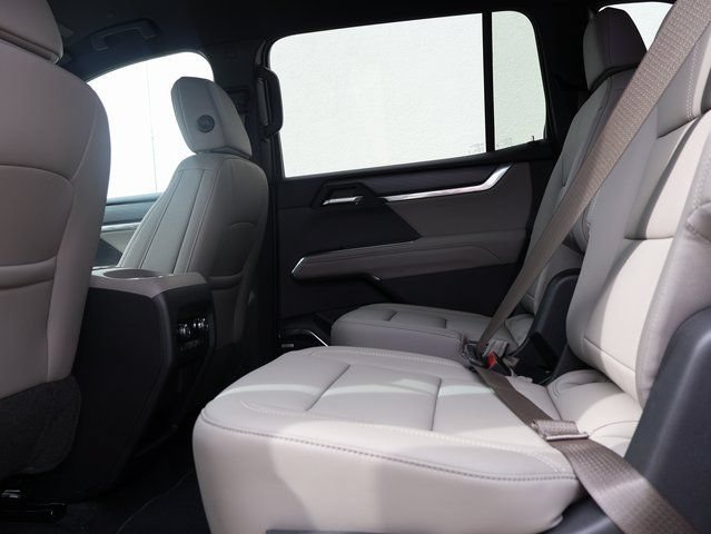 New 2026 GMC Acadia Elevation w/ Elevation Premium Package FWD image 17