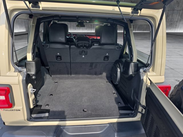 Used 2022 Jeep Wrangler Unlimited Rubicon w/ Steel Bumper Group image 12