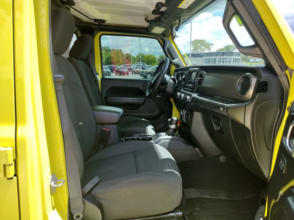 Used 2022 Jeep Wrangler Unlimited Sport AWD/4WD image 14