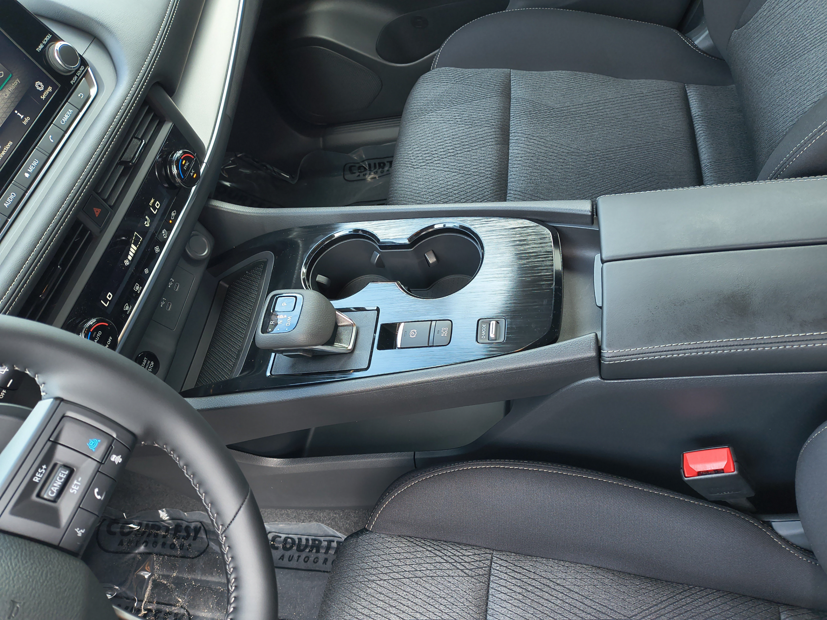 New 2026 Nissan Rogue SV FWD image 22