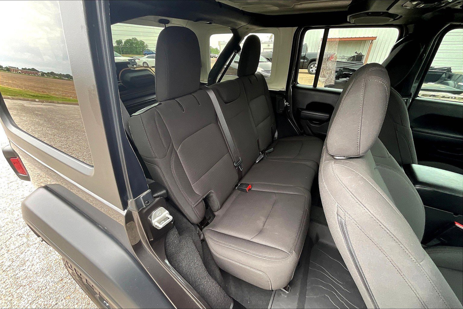 Used 2023 Jeep Wrangler Willys image 16