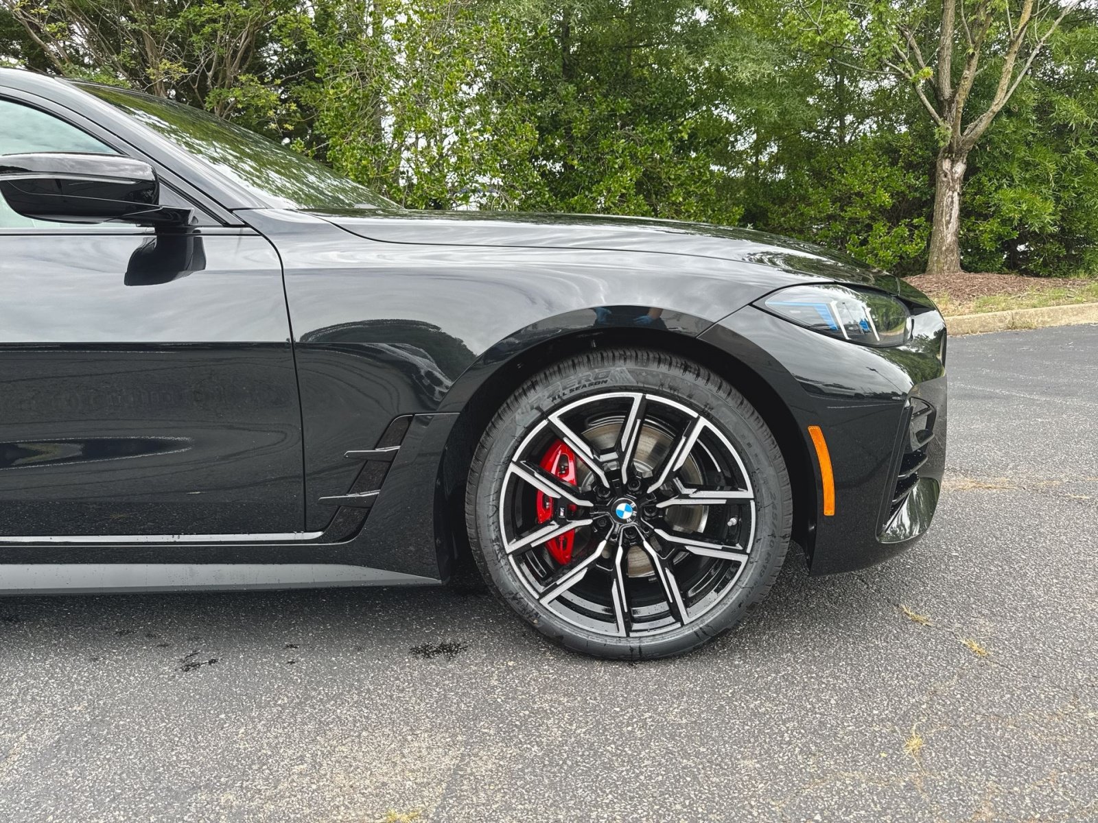 New 2026 BMW 430i xDrive w/ M Sport Package AWD/4WD image 2