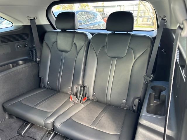 Used 2025 Kia Sorento EX image 16