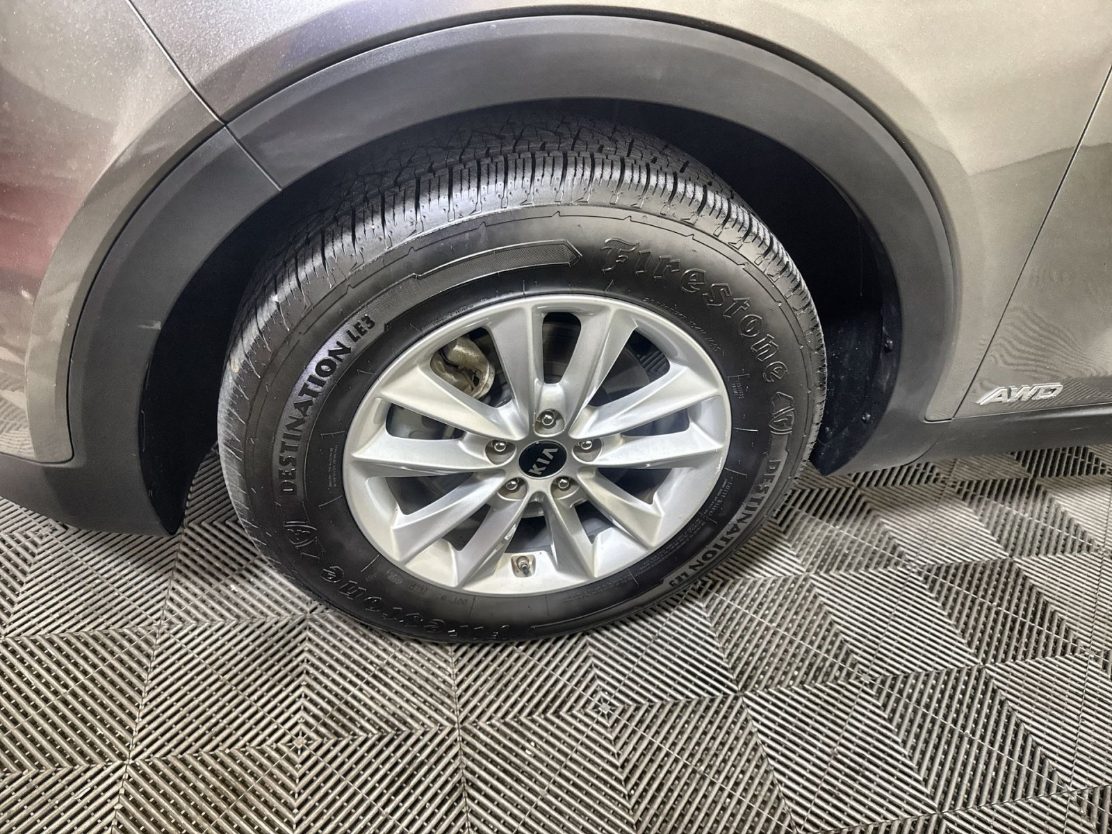 Used 2019 Kia Sorento AWD V6 image 12