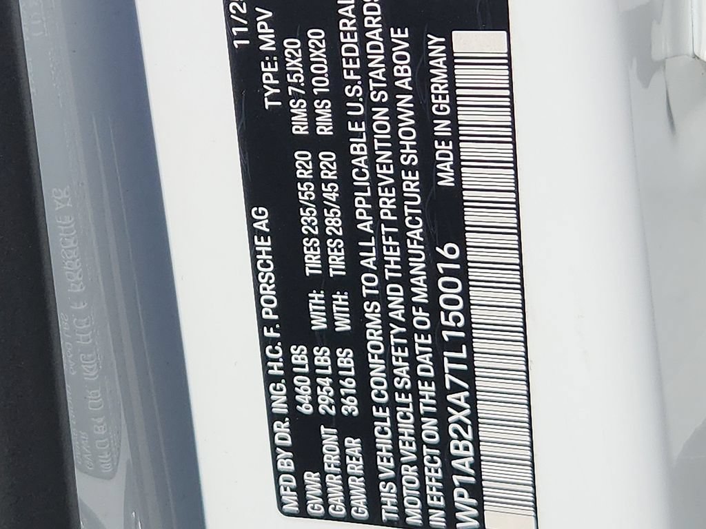 New 2026 Porsche Macan 4S Electric AWD/4WD image 23