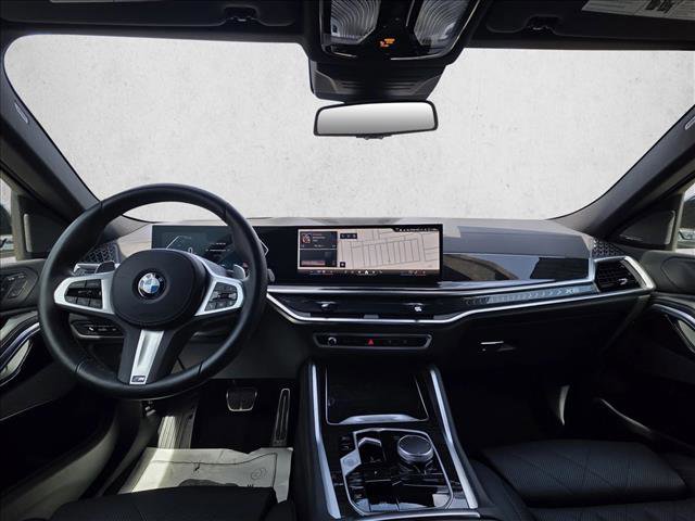 Used 2026 BMW X6 xDrive40i image 17