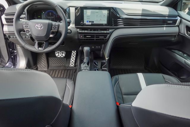 Certified 2026 Toyota Camry SE w/ Convenience Package FWD image 4