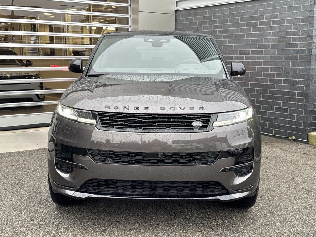 New 2026 Land Rover Range Rover Sport Dynamic SE AWD/4WD image 2