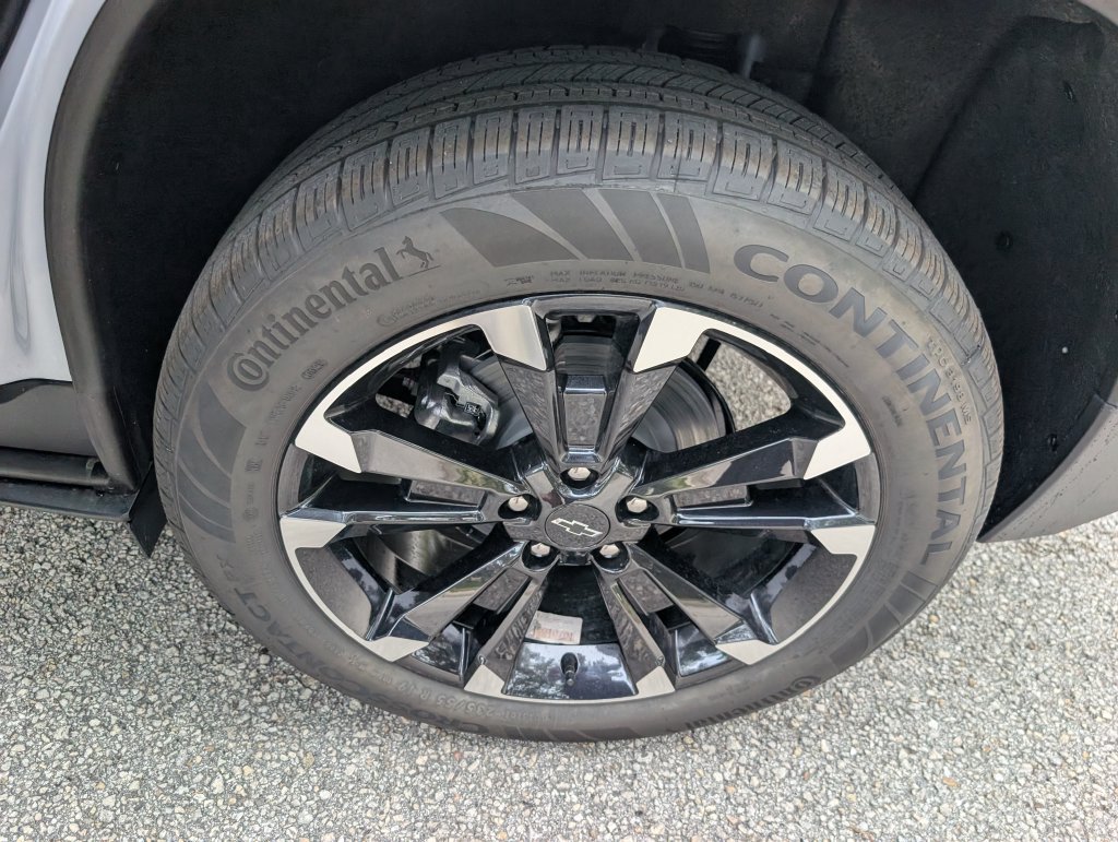 New 2027 Chevrolet Equinox RS FWD image 11
