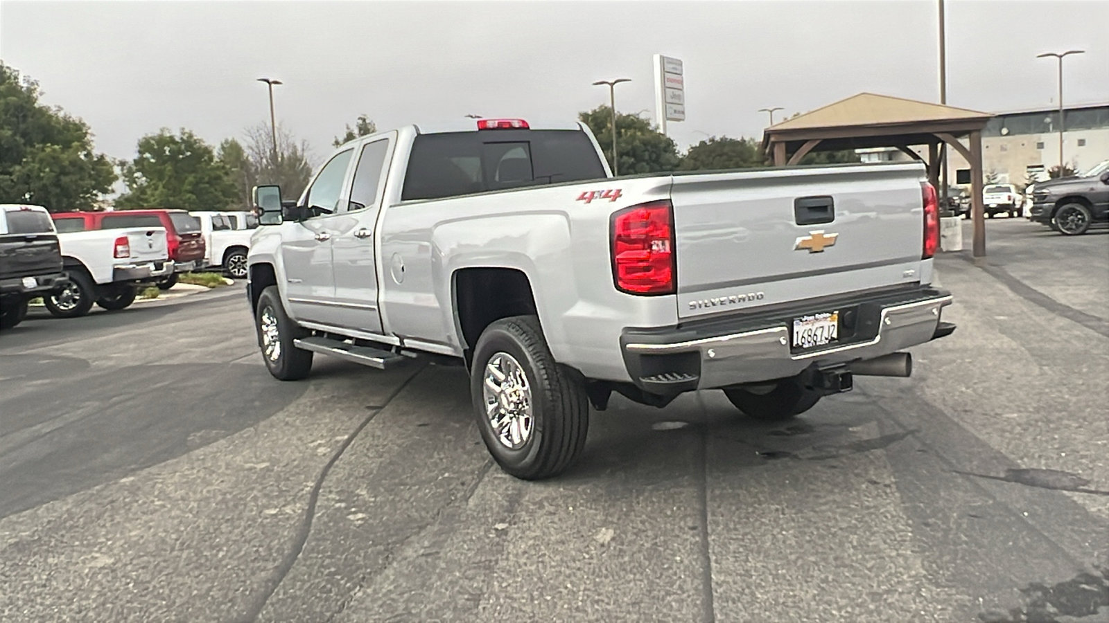 Used 2018 Chevrolet Silverado 2500 LTZ w/ LTZ Plus Package image 5