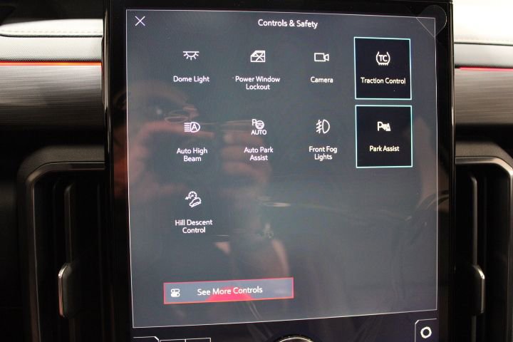 New 2025 GMC Acadia AT4 w/ Super Cruise Package image 28