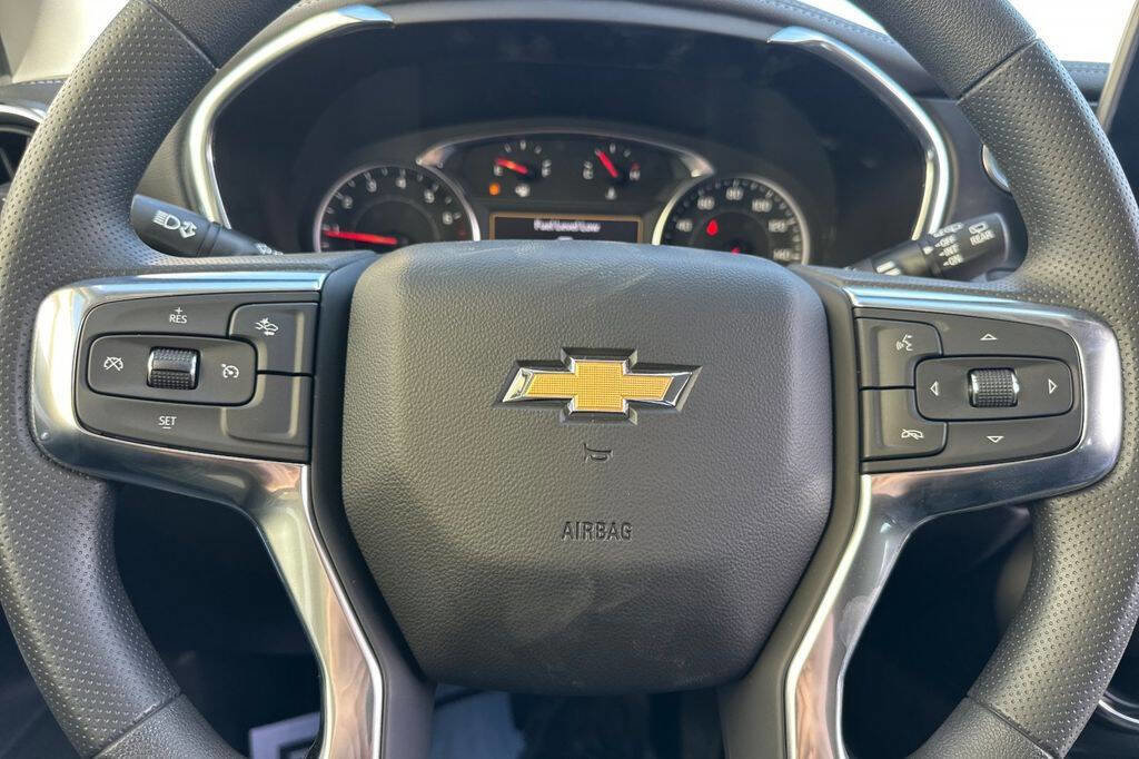 New 2026 Chevrolet Blazer LT w/ Convenience Package image 24