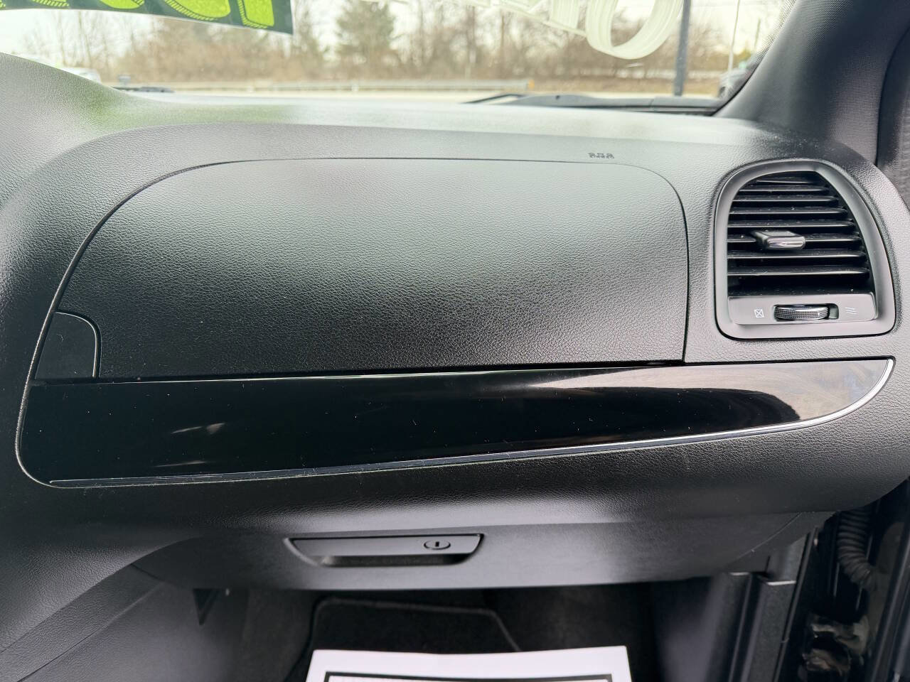 Used 2019 Dodge Grand Caravan SE image 17