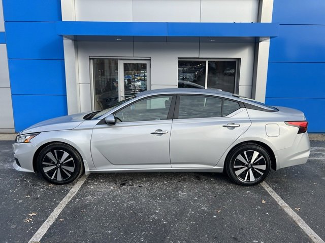 Used 2022 Nissan Altima 2.5 SV image 11