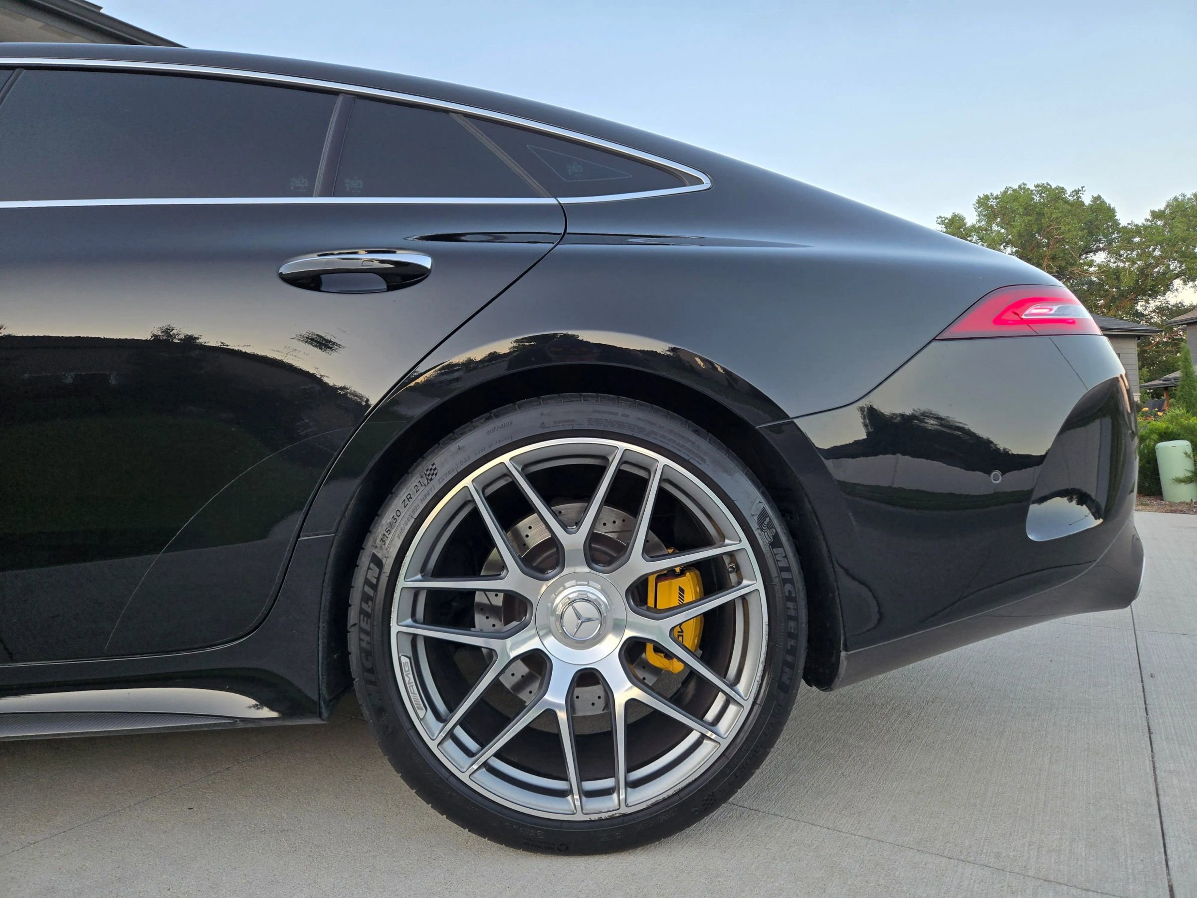 Used 2019 Mercedes-Benz AMG GT 63 S image 7
