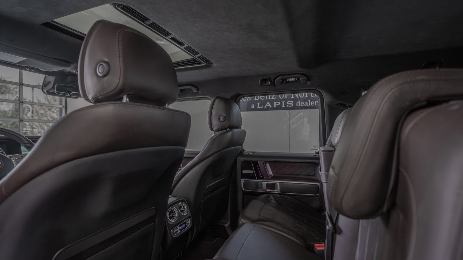 Used 2023 Mercedes-Benz G 550 image 25