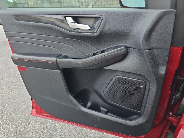 Certified 2024 Ford Escape ST-Line w/ Tech Pack #1 FWD image 31