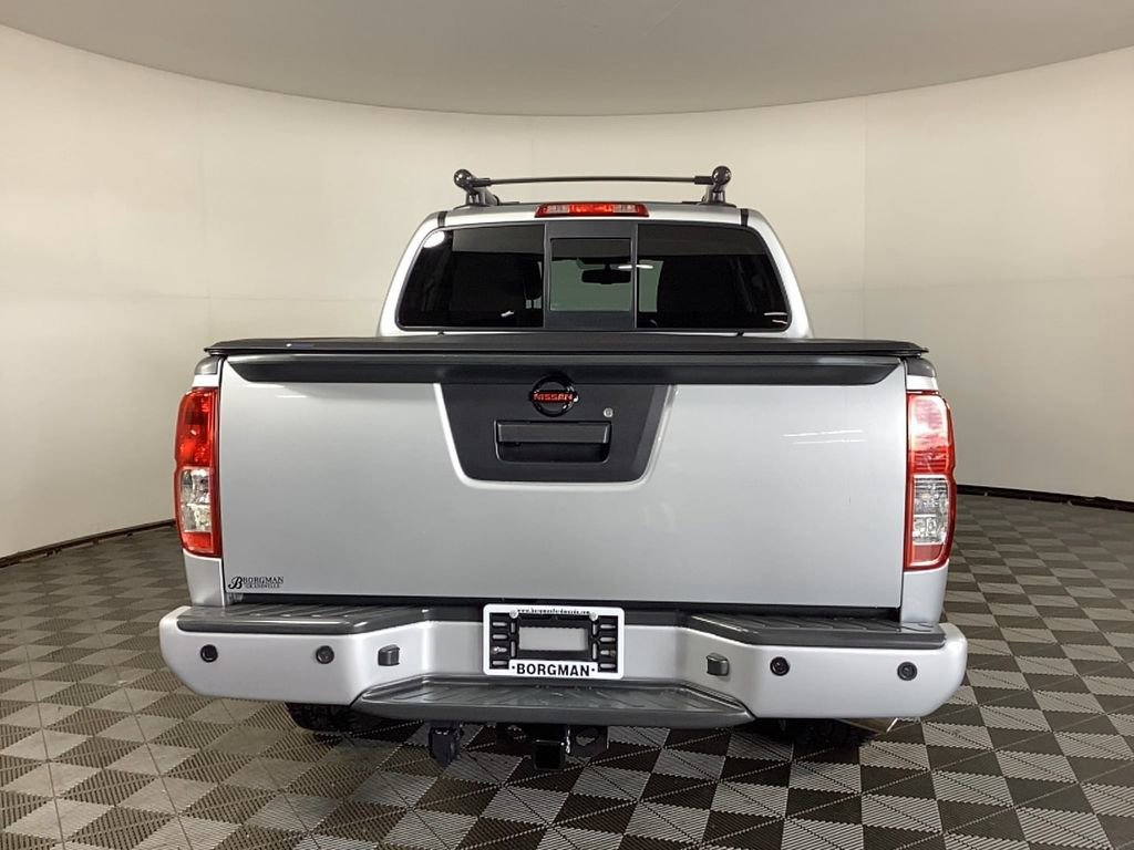 Used 2015 Nissan Frontier PRO-4X image 3