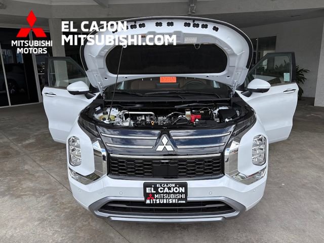 Used 2025 Mitsubishi Outlander SEL FWD image 27
