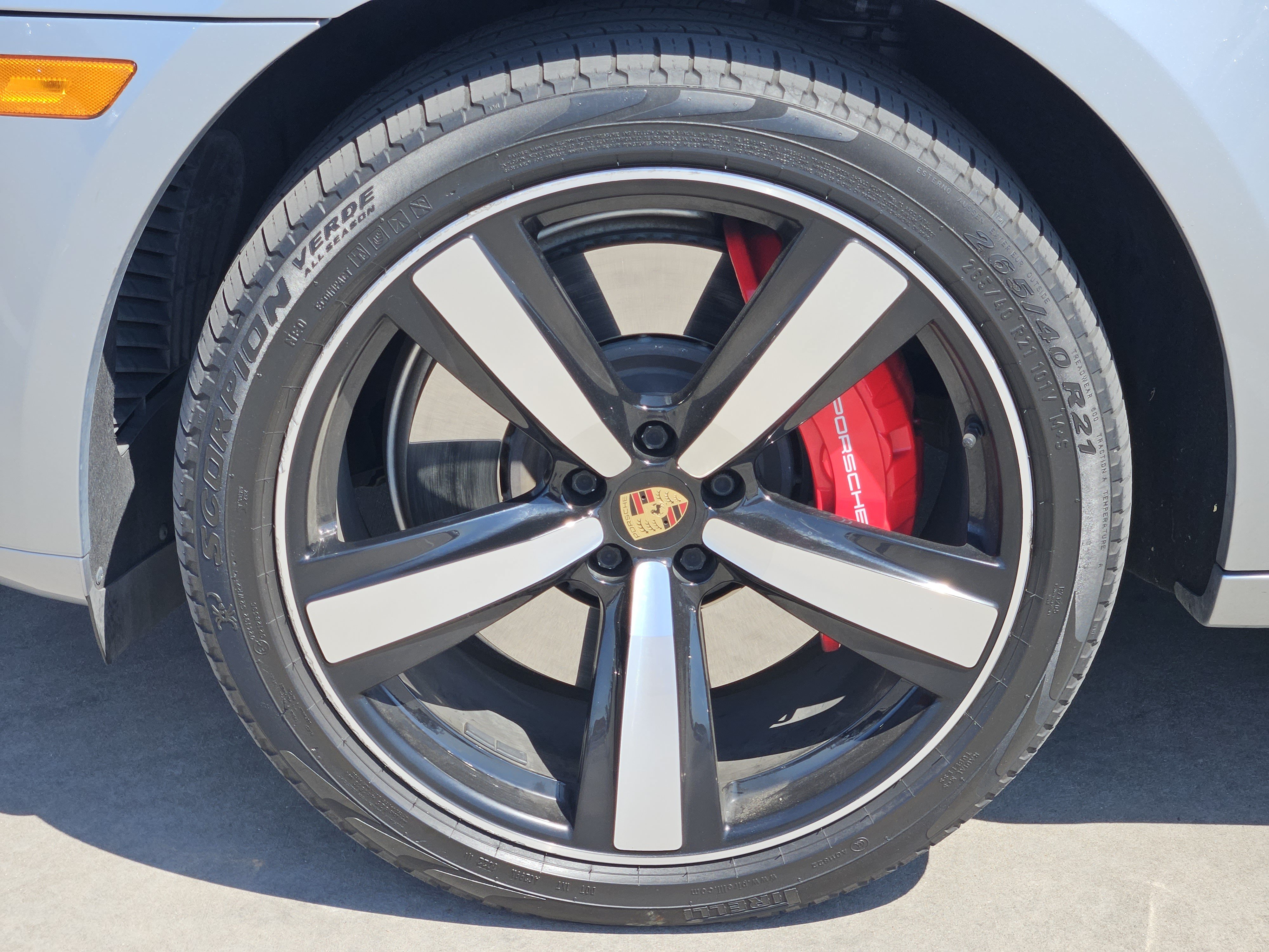 Certified 2022 Porsche Macan GTS AWD/4WD image 14