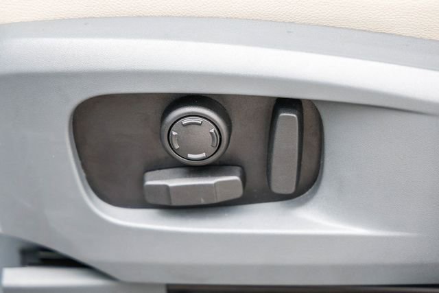 Used 2023 Land Rover Defender 110 S image 22