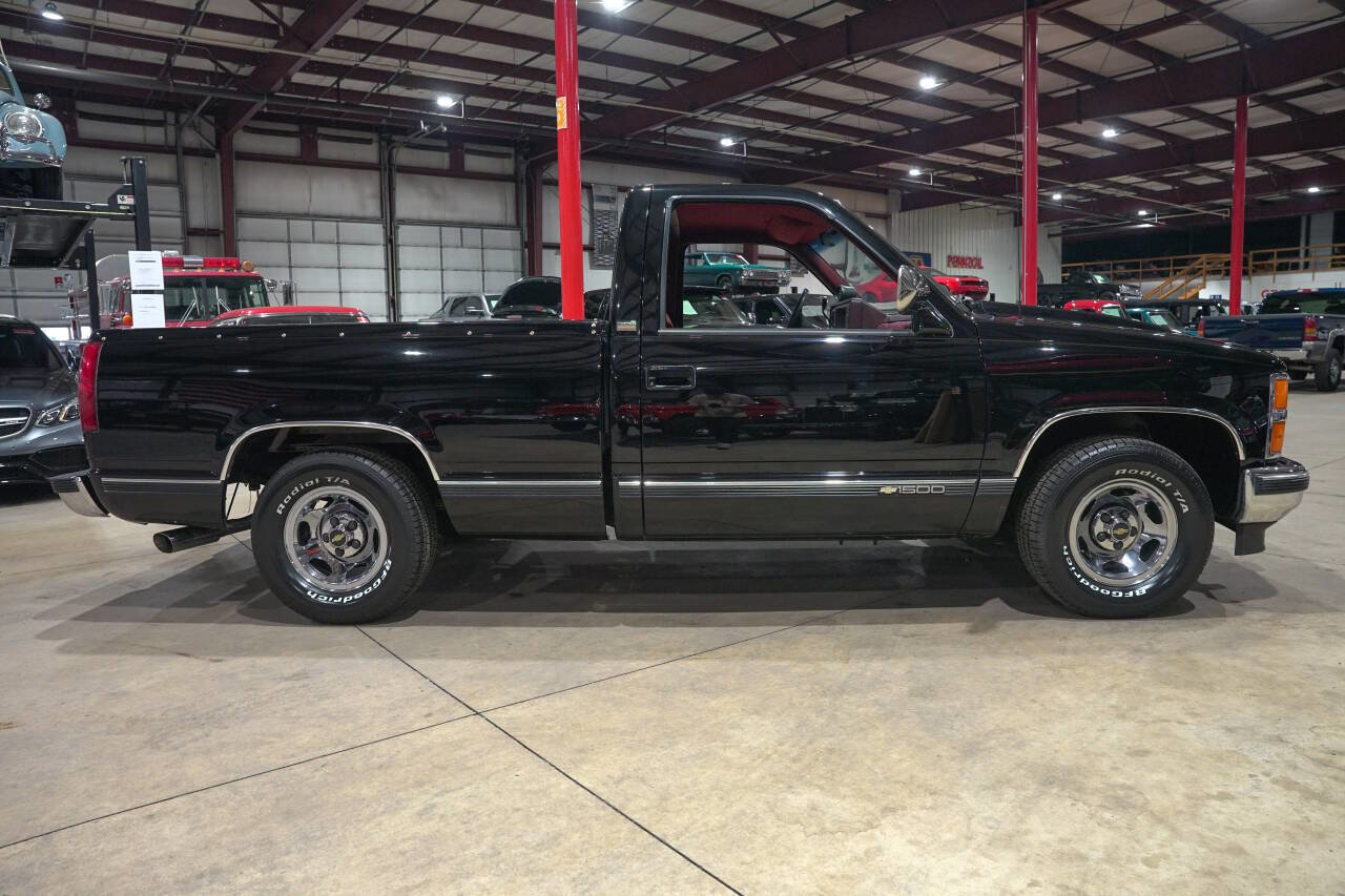 Used 1990 Chevrolet Silverado 1500 2WD Regular Cab image 10