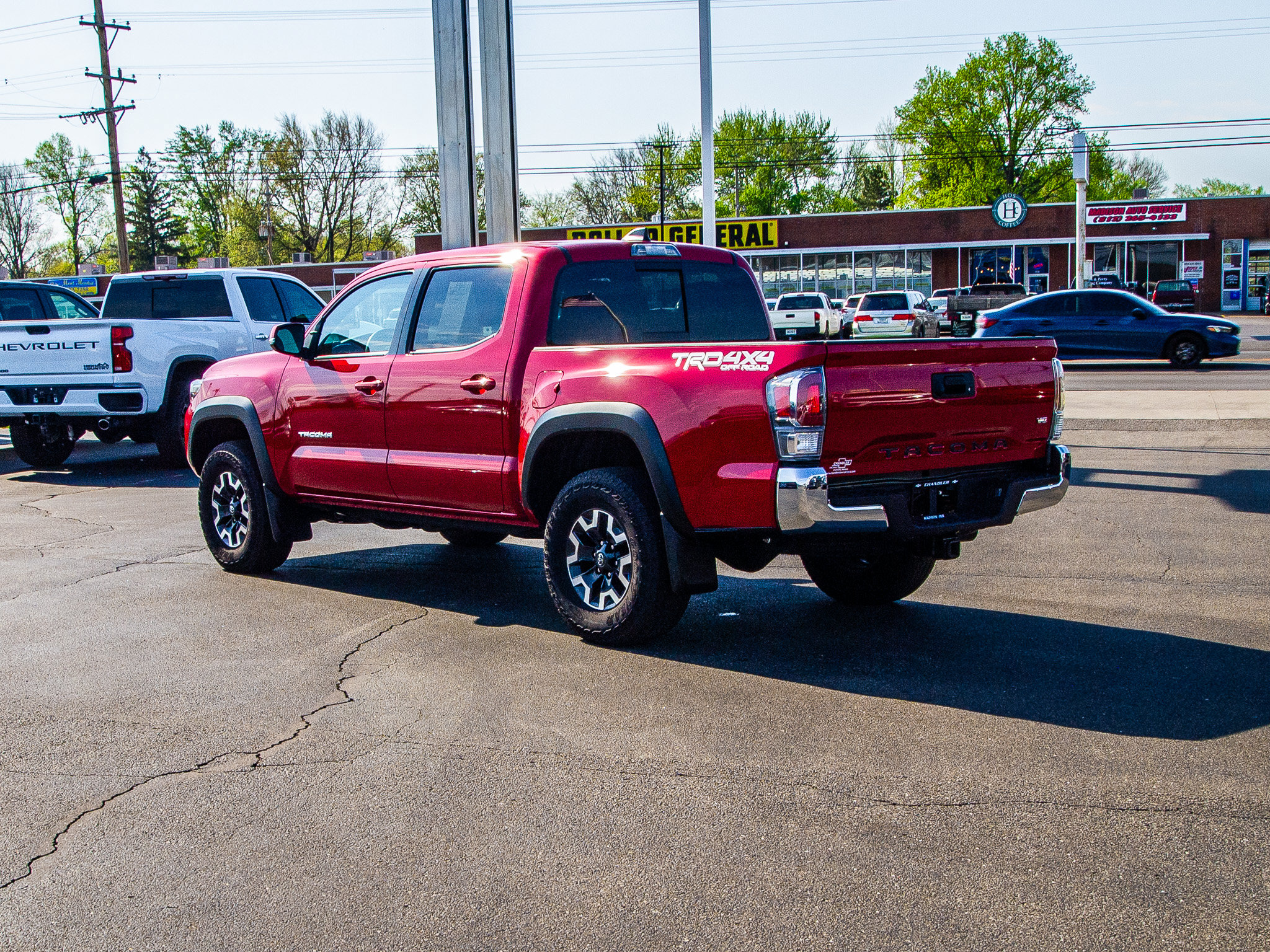 Used 2023 Toyota Tacoma TRD Off-Road AWD/4WD image 5