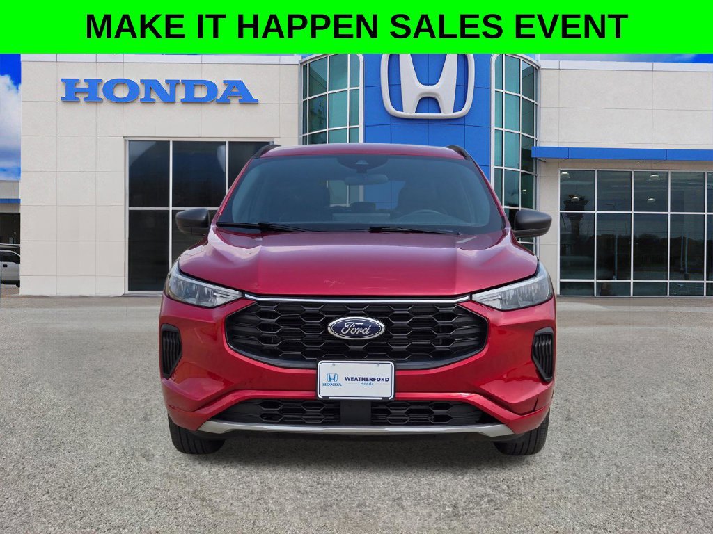 Used 2023 Ford Escape ST-Line w/ Tech Pack #1 AWD/4WD image 8