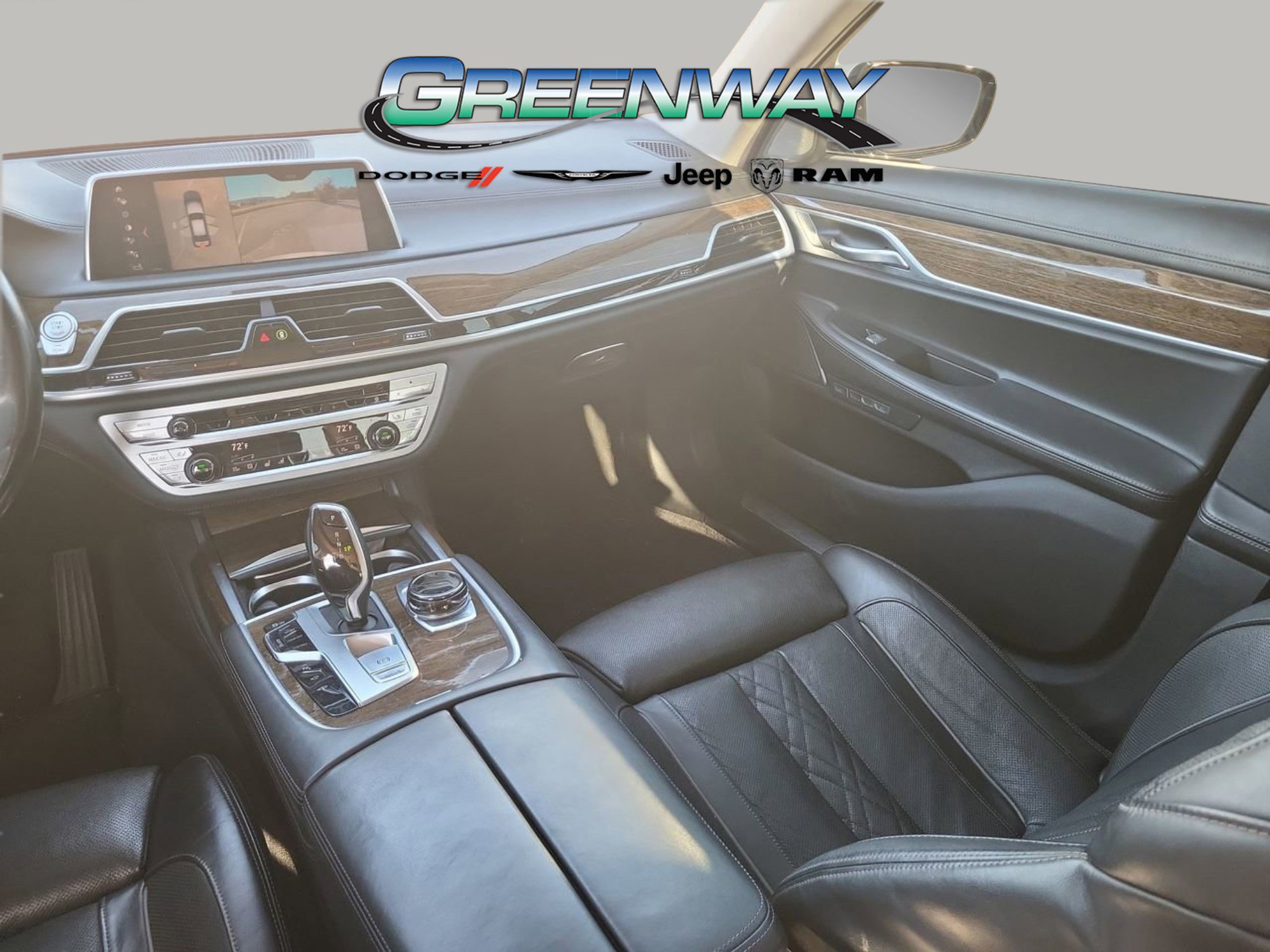 Used 2018 BMW 750i image 14