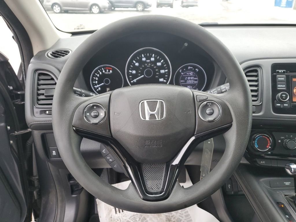 Used 2018 Honda HR-V LX image 13