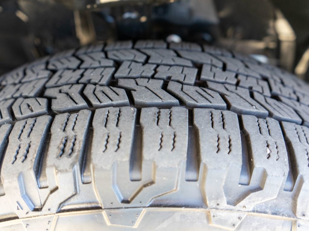 Used 2025 Nissan Rogue SV w/ Rock Creek Premium Package image 37