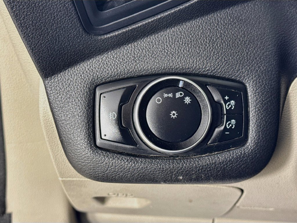 Used 2016 Ford Escape SE AWD/4WD image 10