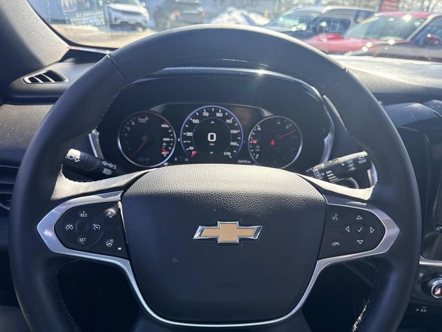 Used 2023 Chevrolet Traverse High Country image 33