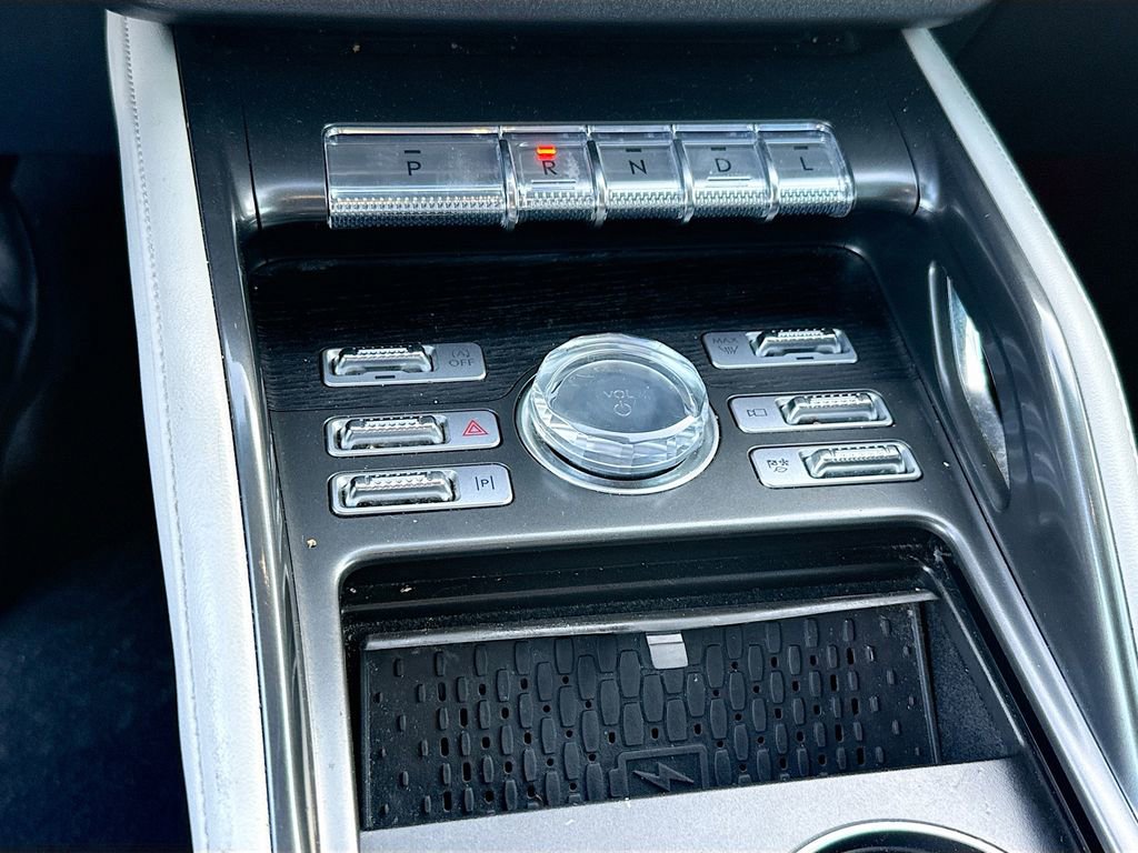 Used 2024 Lincoln Nautilus Reserve image 17