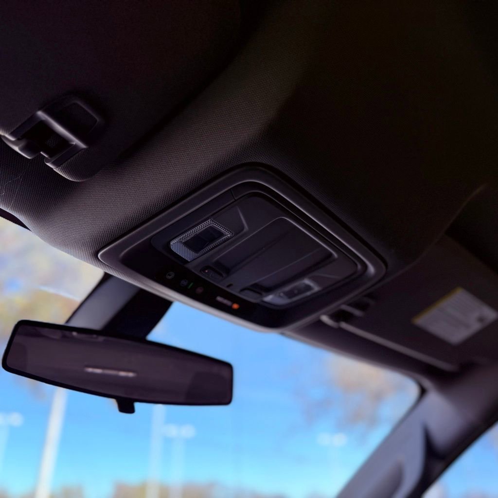 Used 2021 Chevrolet Silverado 1500 RST image 14