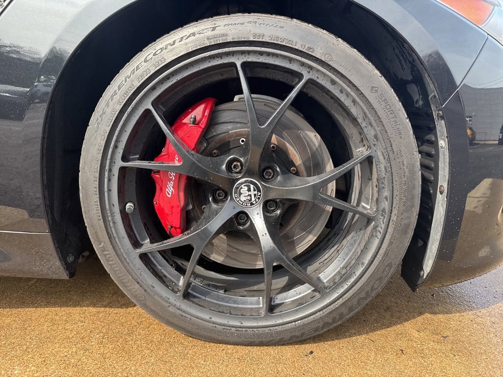 Used 2018 Alfa Romeo Giulia Quadrifoglio image 22