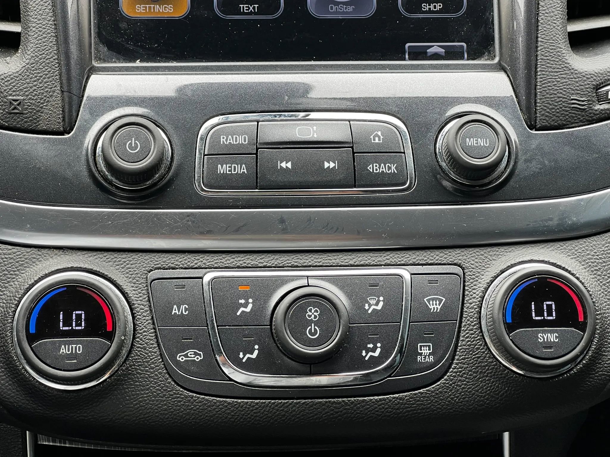 Used 2018 Chevrolet Impala LT w/ LT Leather Package FWD image 18