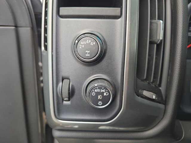 Used 2018 Chevrolet Silverado 1500 LT w/ All Star Edition image 30