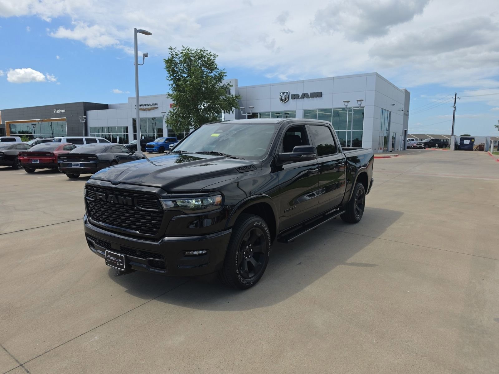 Used 2025 RAM 1500 Lone Star AWD/4WD image 9