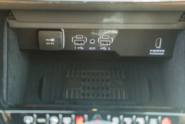 New 2026 Jeep Grand Wagoneer Summit AWD/4WD image 35