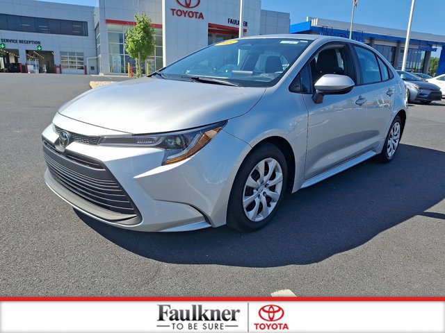 Certified 2025 Toyota Corolla LE FWD image 3